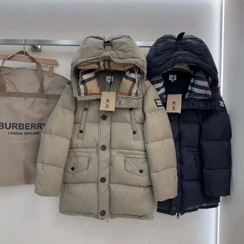 Burberry popular khaki white duck down